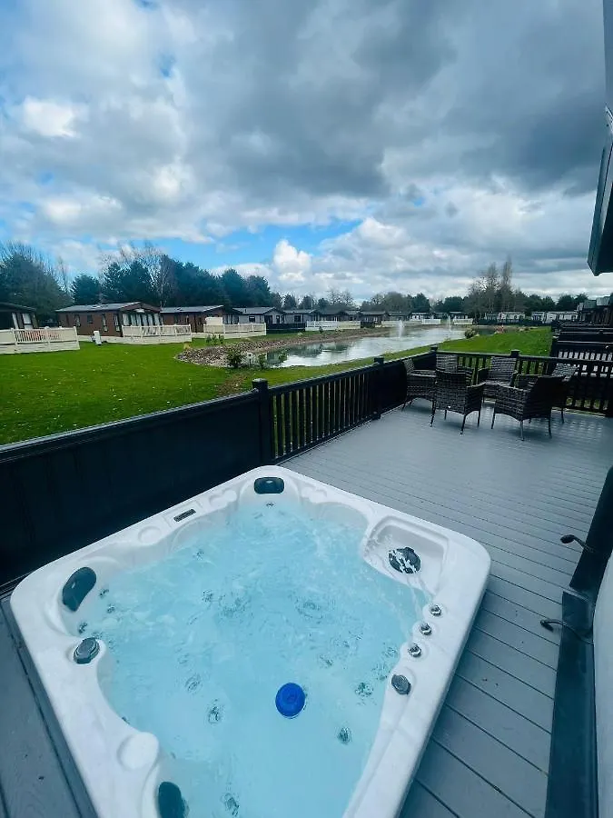 Belle Vue Lodge With Hot Tub location
